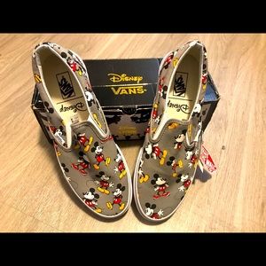 Disney Mickey Mouse Vans/ Mens size 10